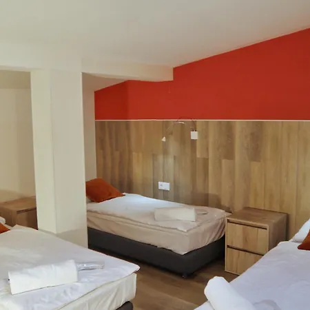 Dream Hostel *
