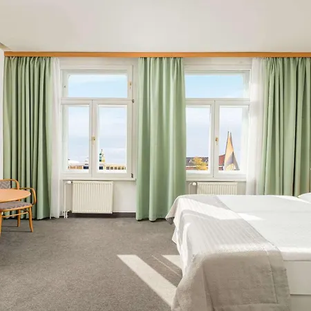 Western Moran Hotel 4*