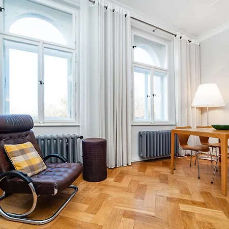 Amazing One-bedroom Apartment *