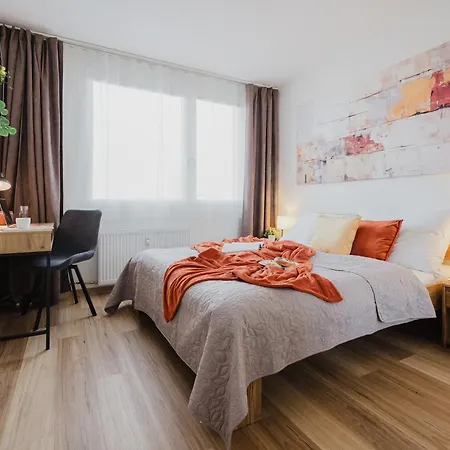 Apartament Days - 2bdr - Workspace - 200mbps Wifi Praga