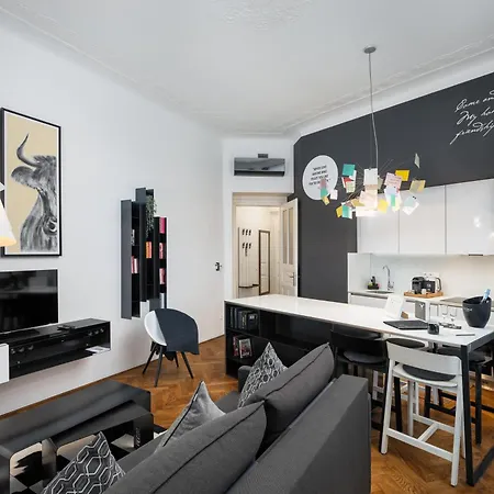 Mooo Downtown Aparthotel Prague