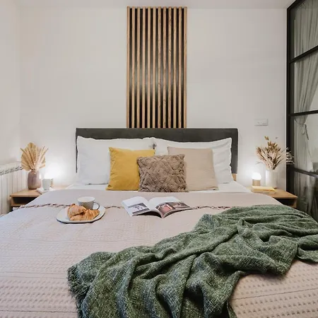 Days - 1bdr - Work Space - Easy Access * Prague