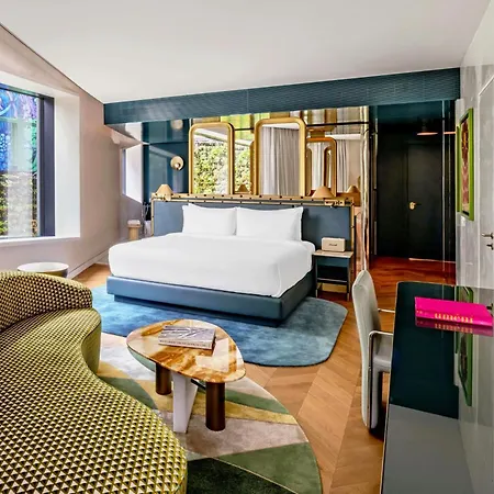 Hotell W