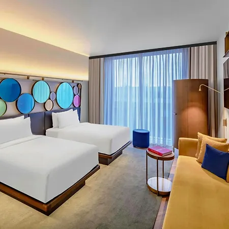 Hotell W
