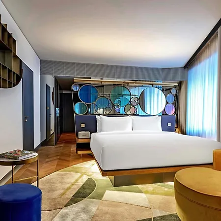 Hotell W 5*