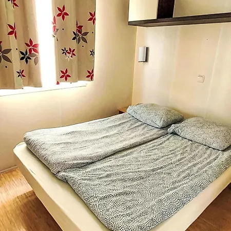 Prima By Interhome * Praha