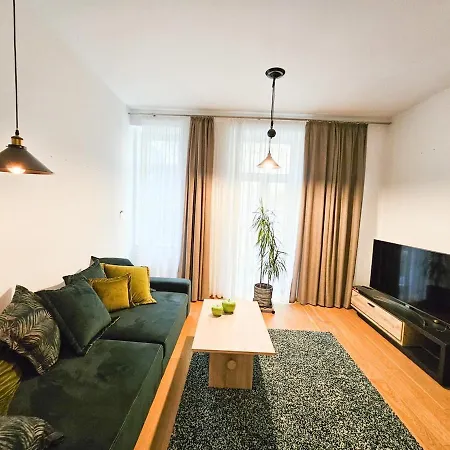 Atmosphere - Modern Flat With Balcony アパート *