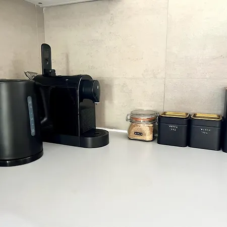 Charming Duplex Loft In Center 아파트 *