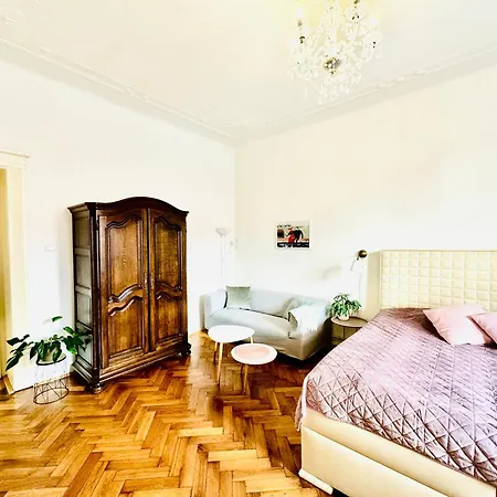 Apartment By Jacob *