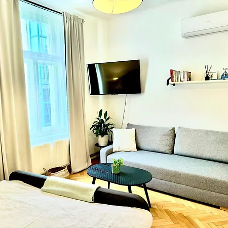 Apartment By Jacob *