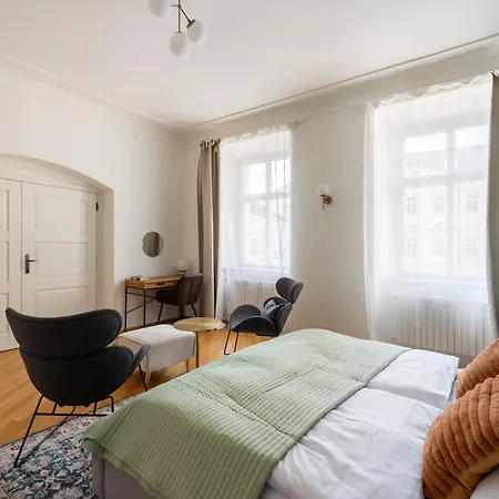 Apartment Luxury Retreat By Charles Bridge *