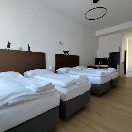 Post 120 Hotel