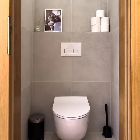 100m2 Wenceslas Comfort, 3bdr With Netflix Prague