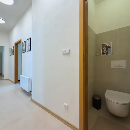 100m2 Wenceslas Comfort, 3bdr With Netflix