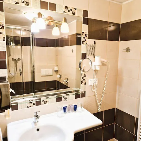 Lippert 4* Prag
