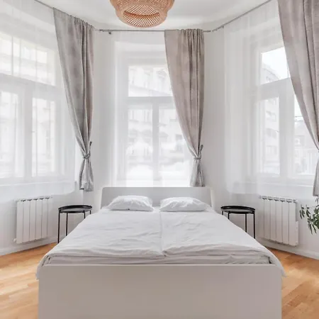 Days - Elegant Near Wenceslas Square Appartement Praag