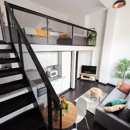 Apartment Loft Spacious In Prague