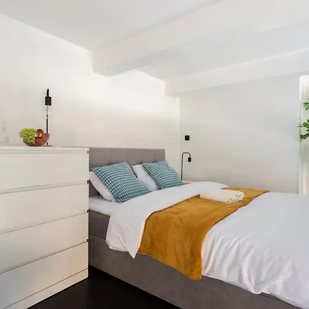 Apartment Loft Spacious In *