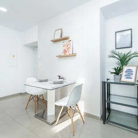 Sunny One Bedroom By Rentero Apartamento Praga