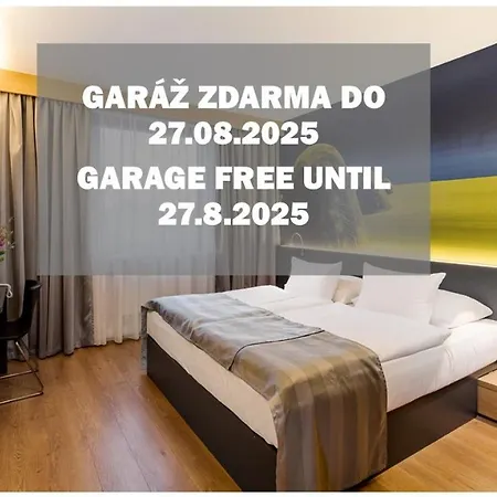 Expo Hotel