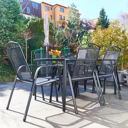 Cozy With Terrace Near Castle Apartment *