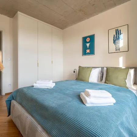 Visit Oomph Apartment