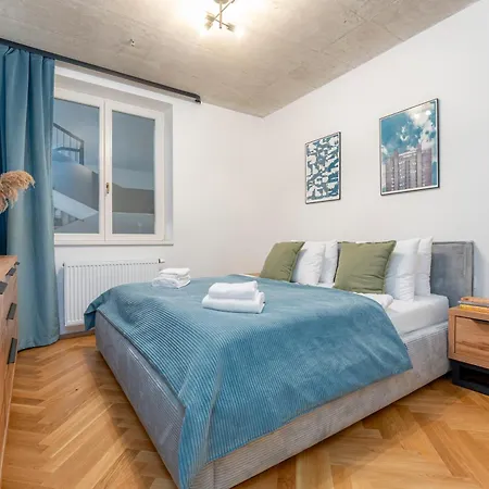 Apartment Visit Oomph Prague