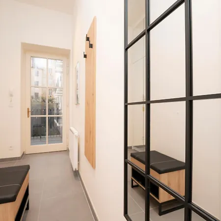 Visit Oomph Apartment
