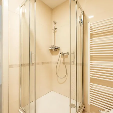 Apartment 10 Minutes Wenceslas Square In
