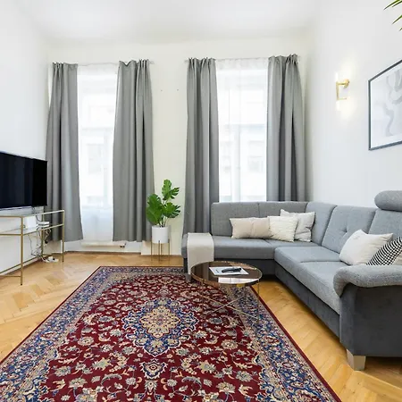Apartment 10 Minutes Wenceslas Square In *