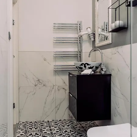 Wenceslas Square / Main Station - New Studio***** Διαμέρισμα *