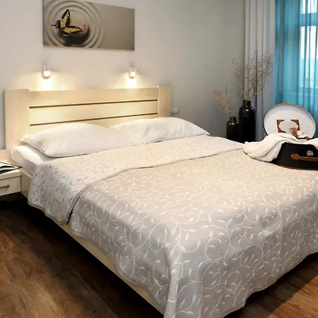 Andel 3* Prag