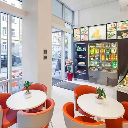 Ibis Wenceslas Square Hotel 3*