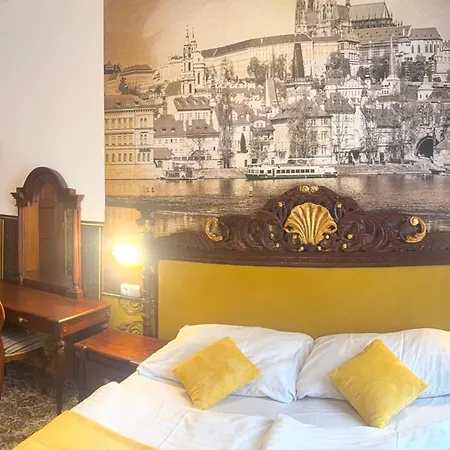 Liliova Old Town Hotell