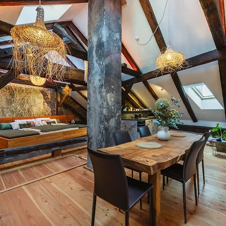 Apartamento Old Town Dlouhá