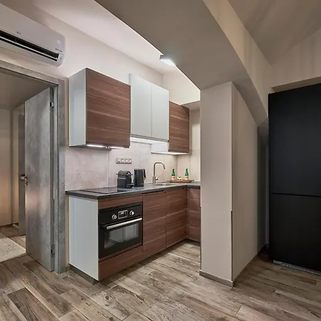 Apart-hotel Rimska 14