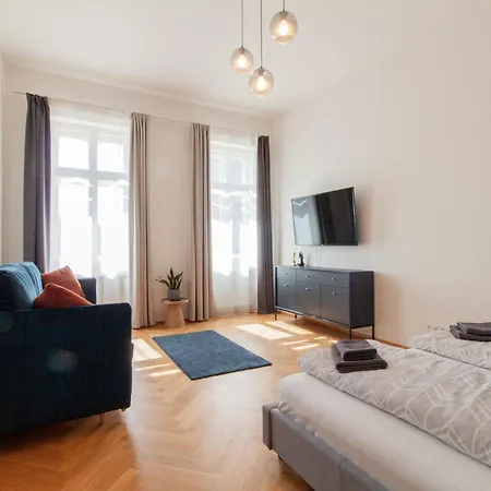 Churchill Heritage Apartment