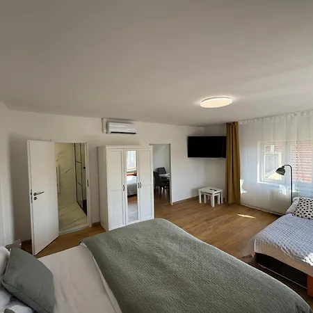 Krakovka Apartahotel