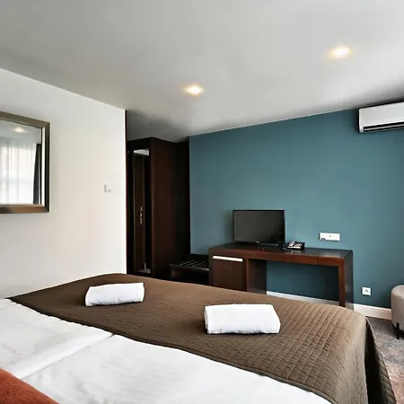 The Fitzgerald Hotel 4*