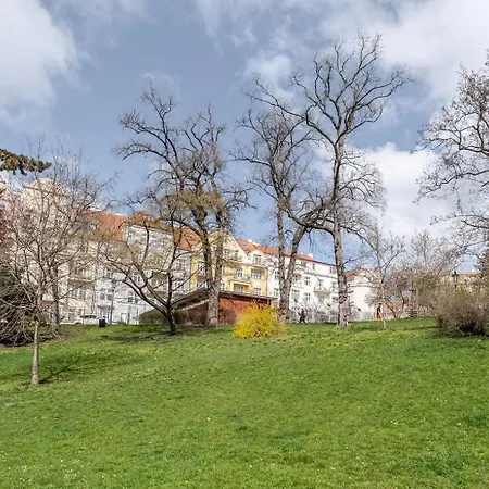 Blueground Vrsovice Near Grebovka Park Prg-15 Apartment *