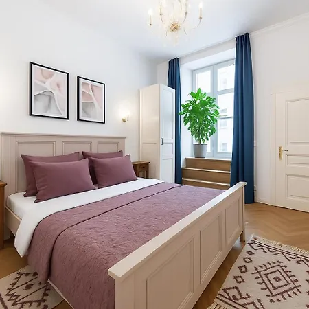 Dusni Street Gem براغ