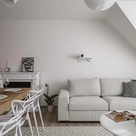 Spacious 4-story With Sauna & Garden Praga