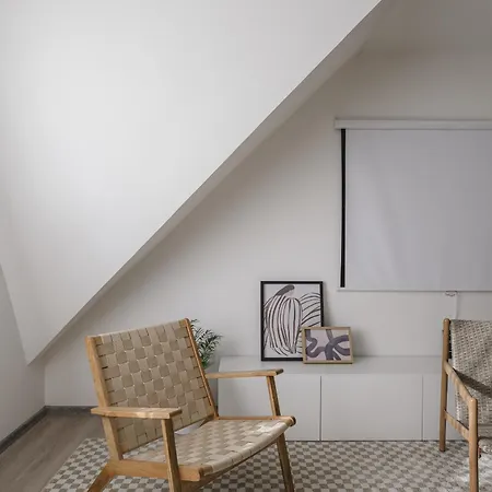 Spacious 4-story With Sauna & Garden Сasa de vacaciones *