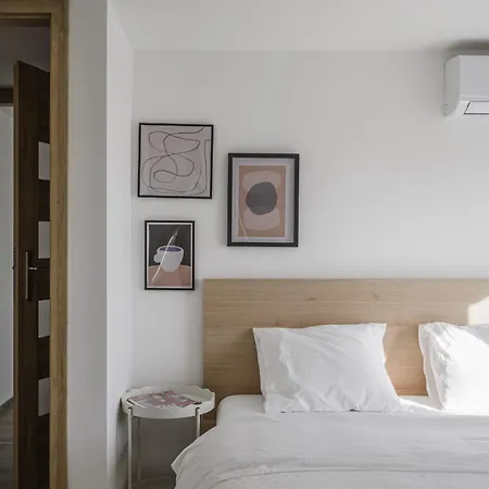Сasa de vacaciones Spacious 4-story With Sauna & Garden