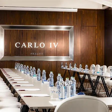 Nh Collection Carlo Iv Hotel 5*