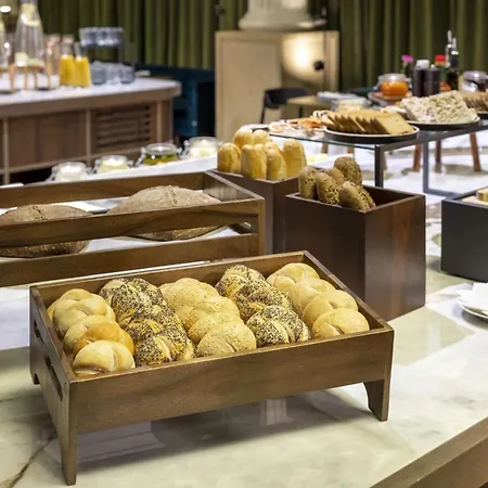 Nh Collection Carlo Iv Hotel Praha