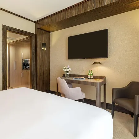Hotel Nh Collection Carlo Iv Praha