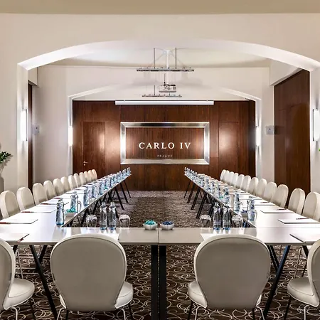 Nh Collection Carlo Iv Hotel