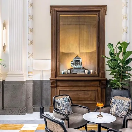 Hotel Nh Collection Carlo Iv