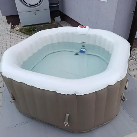 Сasa de vacaciones Spacious 4-story With Sauna & Garden
